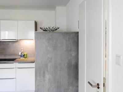 13 Übertiefe Hochschrankseite Betonoptik 13 Übertiefe Hochschrankseite Betonoptik